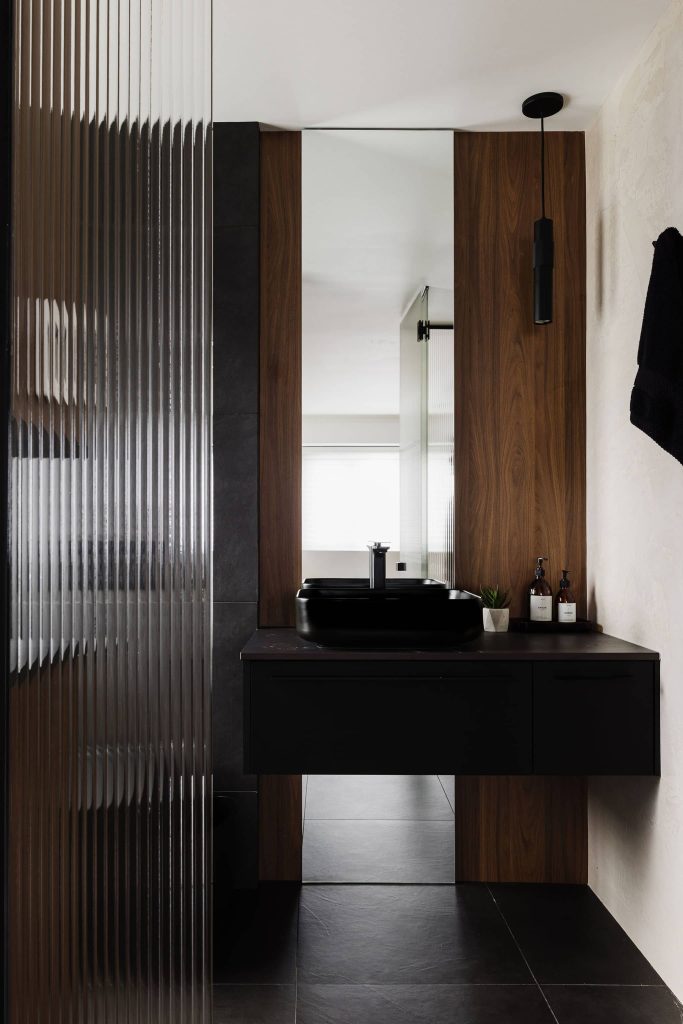 Rénovation primée de deux salles de bain à Ahuntsic, Montréal – projet Olympia, Groupe Cartier (3/7)